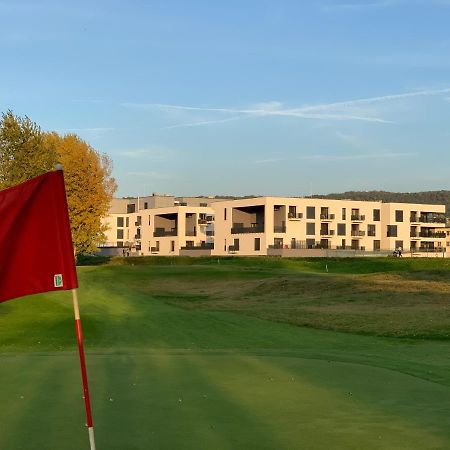 Trenčín Greenbay Golf Apartments מראה חיצוני תמונה
