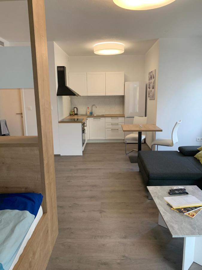 Trenčín Greenbay Golf Apartments מראה חיצוני תמונה