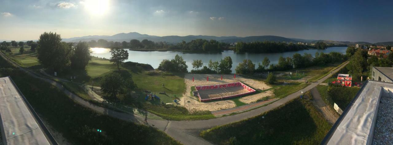 Trenčín Greenbay Golf Apartments מראה חיצוני תמונה