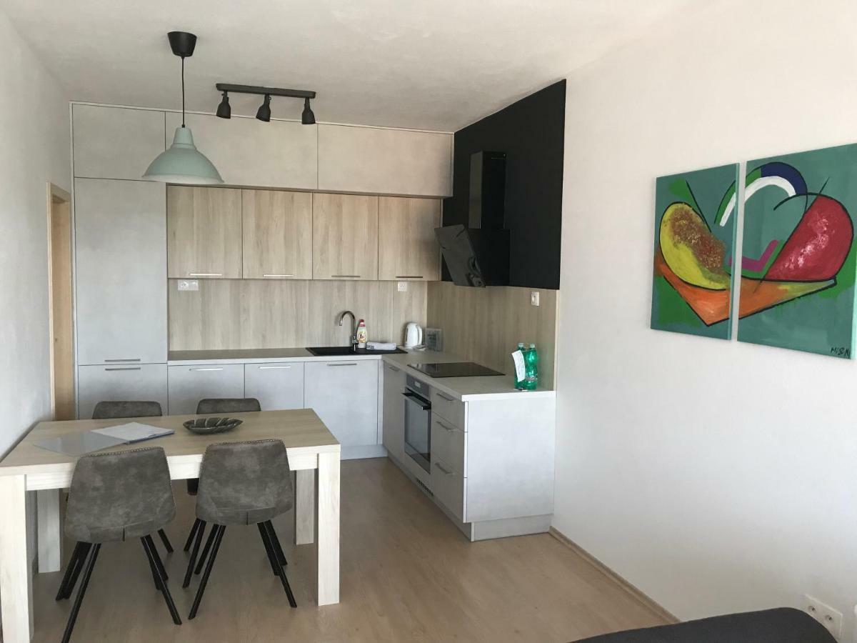 Trenčín Greenbay Golf Apartments מראה חיצוני תמונה